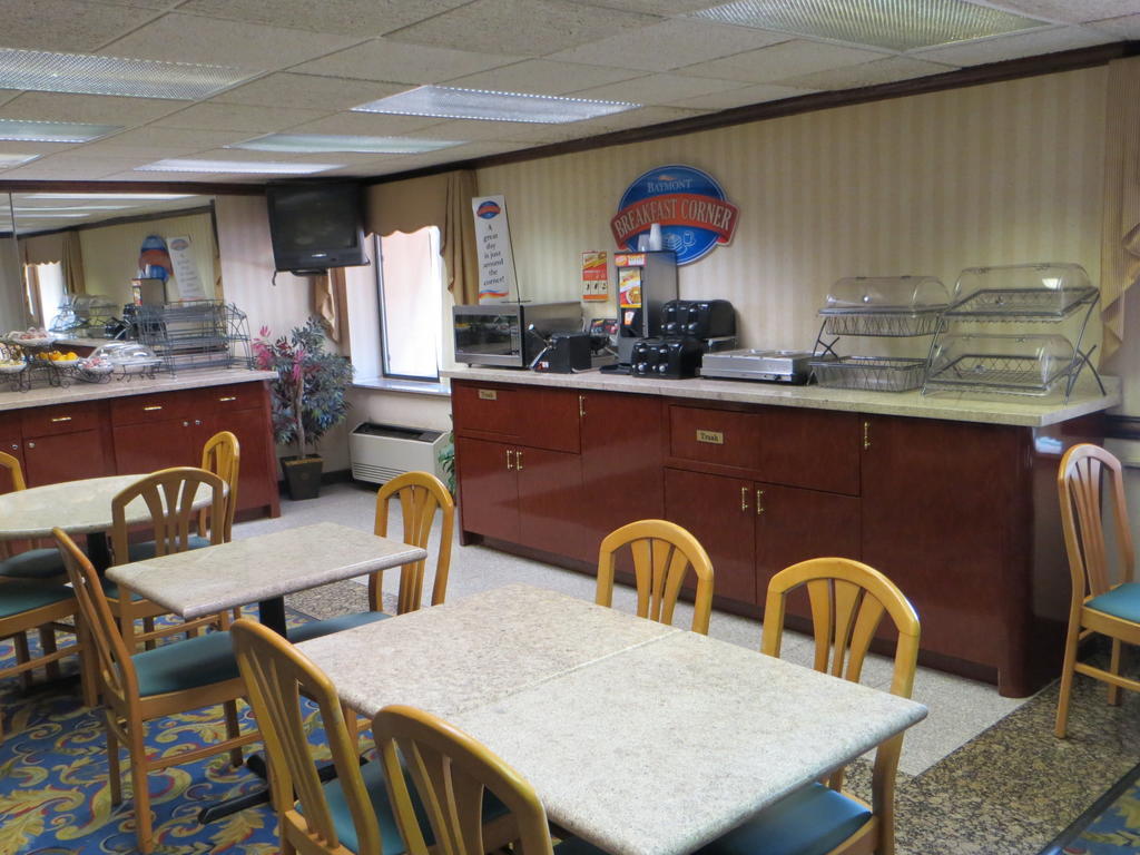 Baymont By Wyndham Kalamazoo West מראה חיצוני תמונה